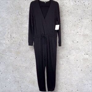 Beyond Yoga Jumpsuit Overlapping V-Neck Black Cozy Fleece Size Large NWT